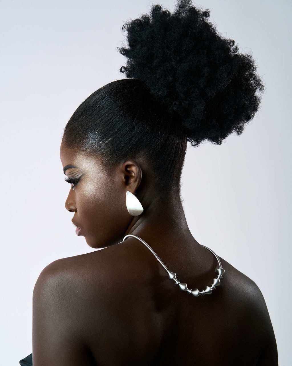 abban (take ii) sculptural neckpiece abban (take ii) sculptural neckpiece